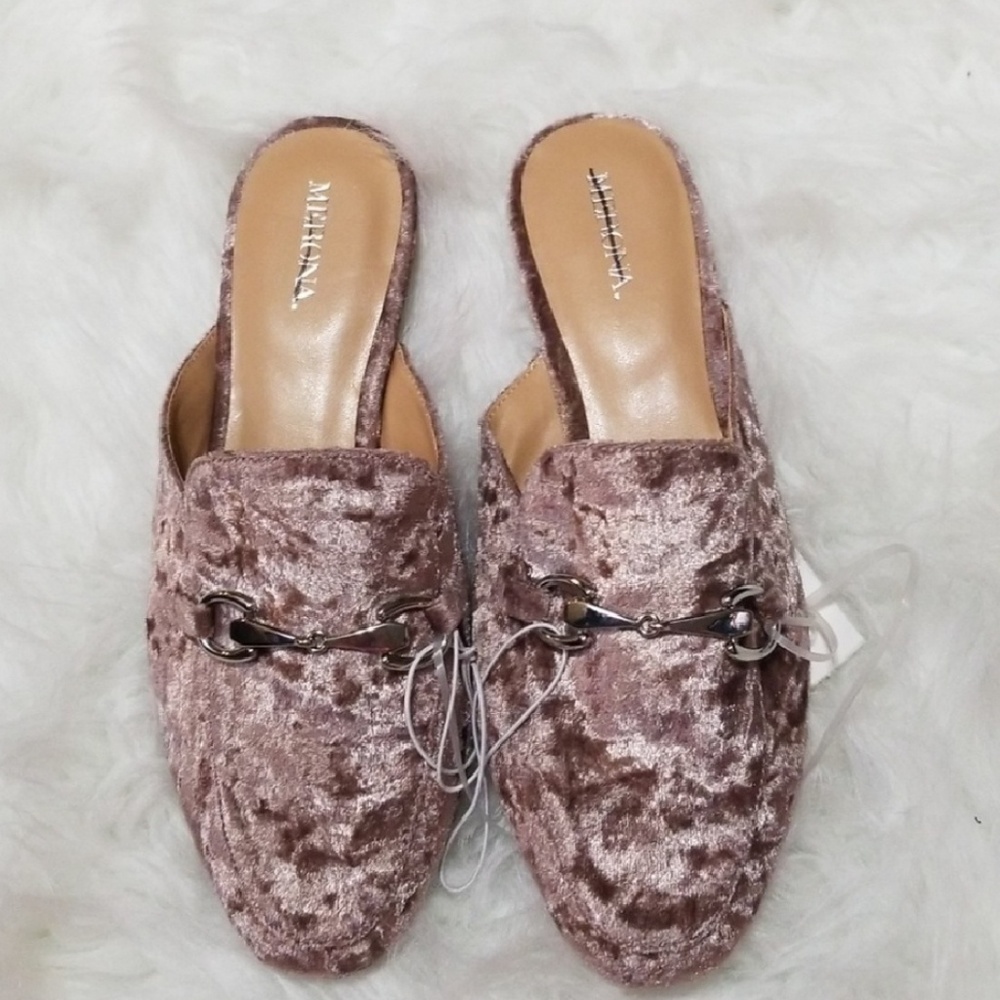 "Renee" slides